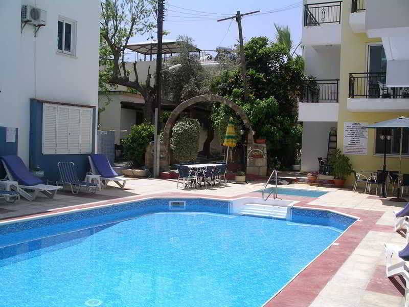 Renos Apartments Polis Exterior foto